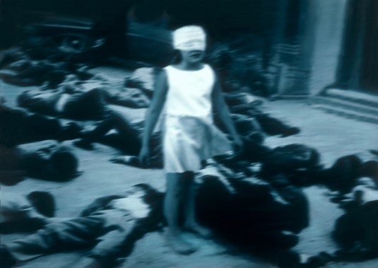 foto I walk alone de Gottfried Helnwein (2003)